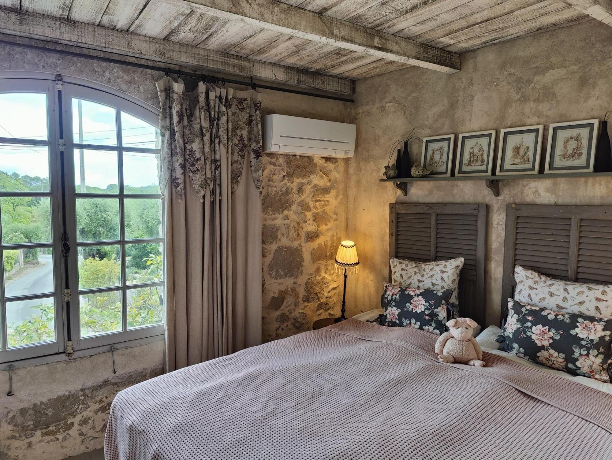 Saint Pierre Apartment *